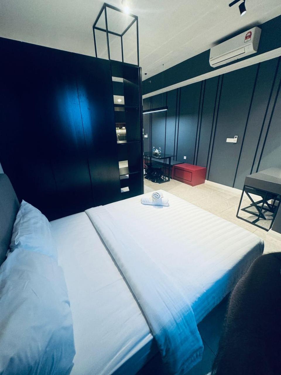 Axon Suites Pavilion By Victory House Kuala Lumpur Exterior photo